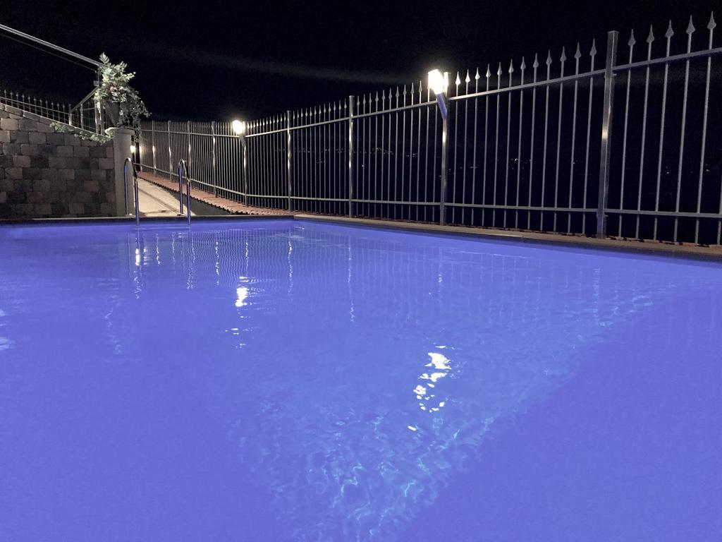 Wellness Suite Na' Canuna' Roddi Bagian luar foto